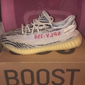 Addias Kanye west Yeezy 350 boost V2 zebra print